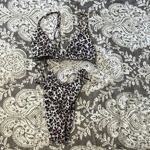 Blackbough bikini